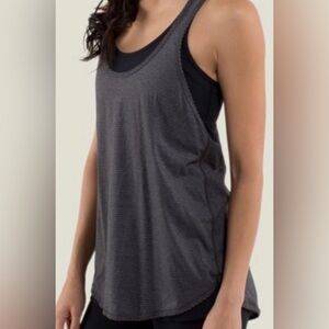 Lululemon 105 Singlet Racerback Tank Top Women’s | size 4/6 | drk gray